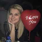 Автор на ревю